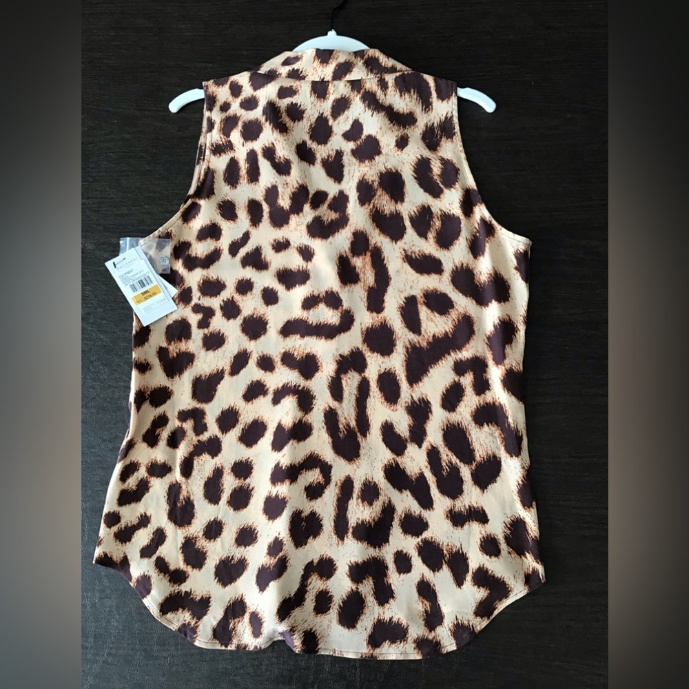 NWT EQUIPMENT 100% Silk Femme Sleeveless Top.  Animal print Beautiful! - Picture 2 of 6